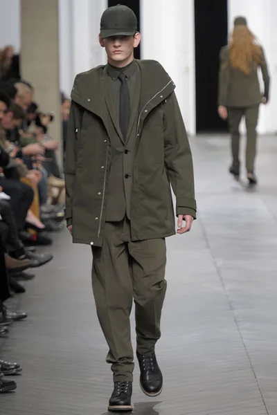 Look 22